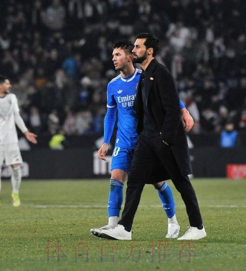 不是临时工！阿斯报：皇马与阿韦洛亚签约1年半